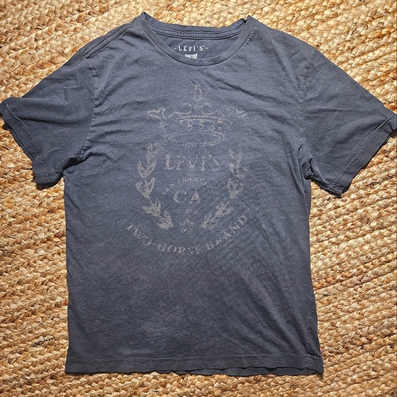 RARE! LEVI'S 1970 ~LEVI'S 1853 San Francisco CA Two Horse Brand ~ T Shirt 👕 - Picture 1 of 16